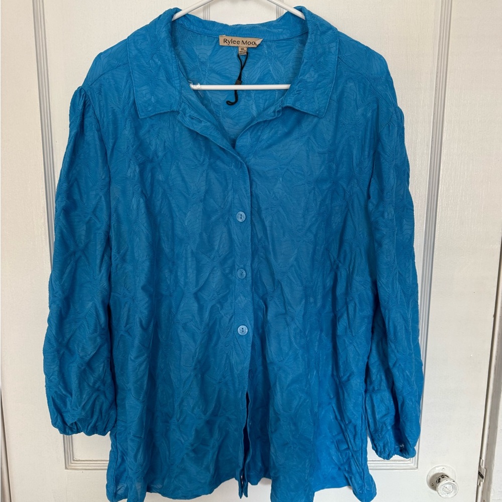 Women's Blue Top
